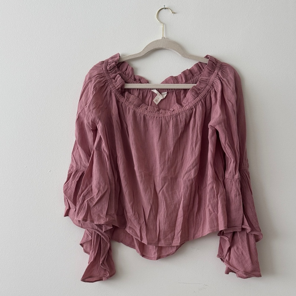 Chic Pink Blouse with Ruffled Sleeves